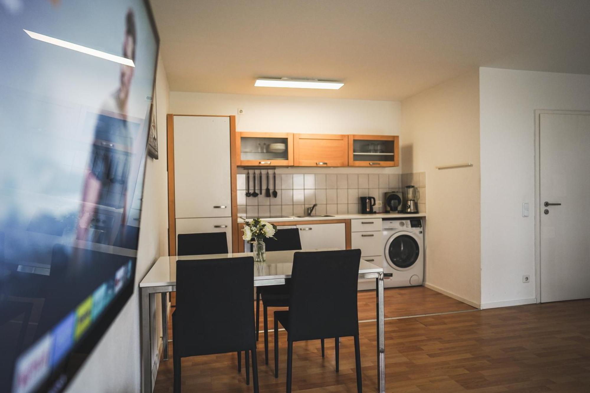 Moderne Ferienwohnung In Leimen Mit Balkon, Wehome Komfort Eksteriør billede